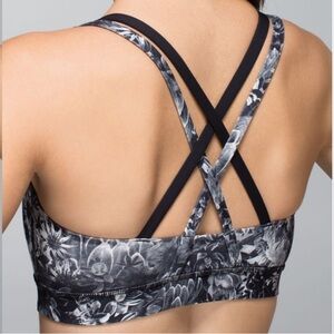Lululemon Energy Bra Flowabunga Black Angel Wing/Black size 4